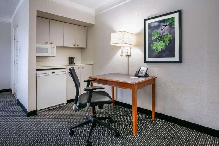 Room 56 of 102