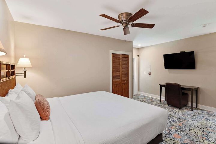 Room 45 of 113