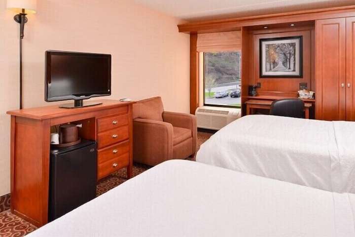 Room 18 of 23