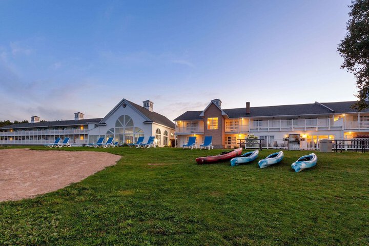 Hotel 7 of 49