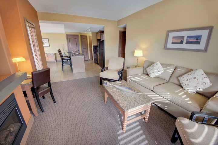 Room 43 of 71
