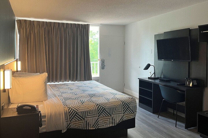 Studio 6 Hammond LA – I12 – I55