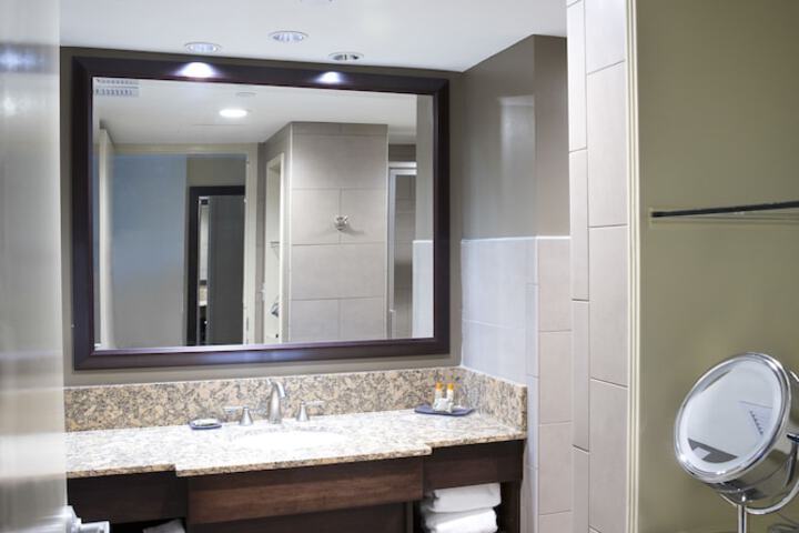 Room 10 of 29