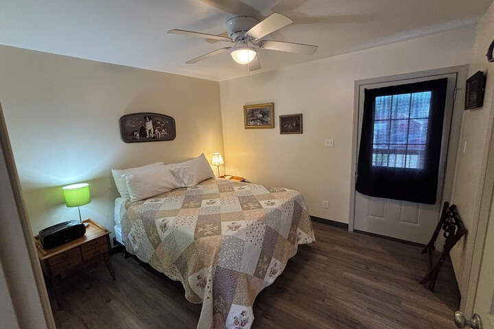 Hermann Crown Suites