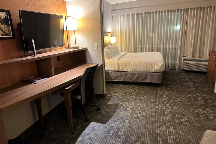 Room 23 of 57
