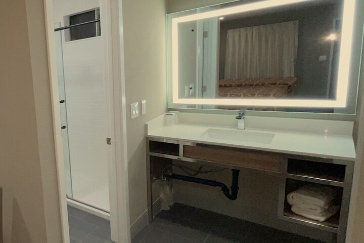 Room 7 of 20