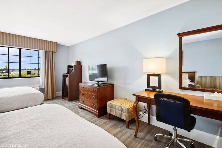 Room 36 of 46