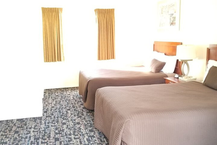 Riverview Lodge