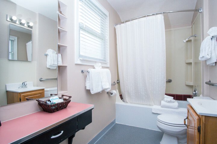 Room 46 of 96
