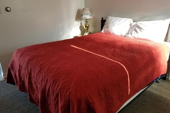 Room 20 of 28