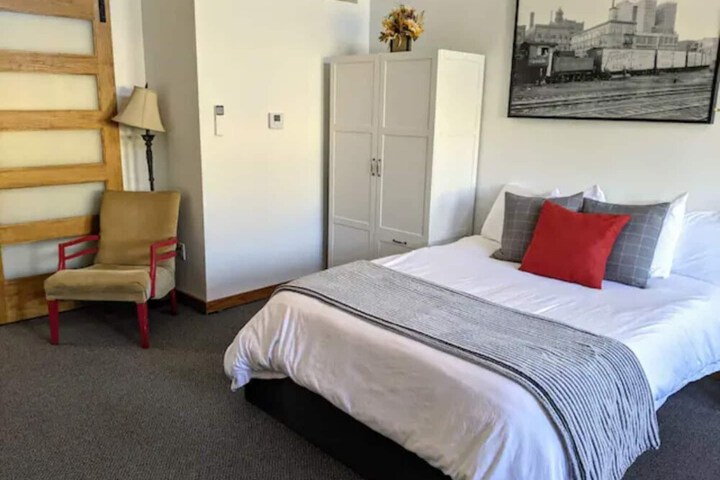 Room 44 of 62