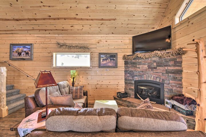 Rio Grande National Forest Cabin: Views & Hot Tub