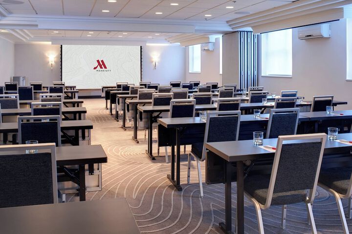 Chicago Marriott Suites OHare
