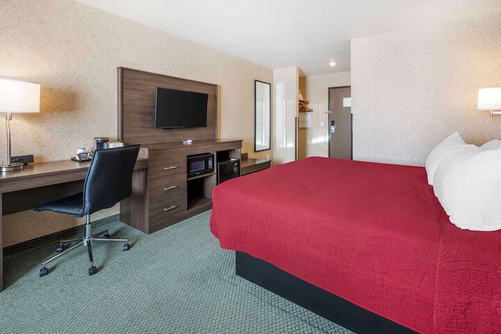 Room 15 of 36