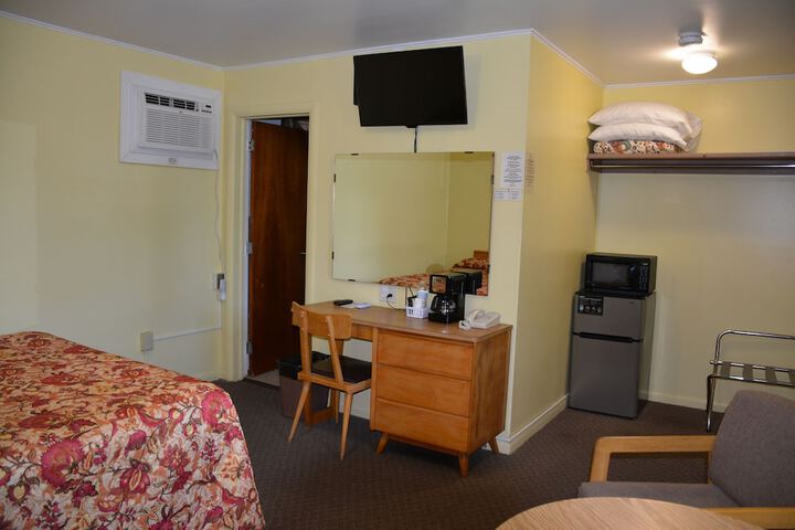 Room 47 of 63