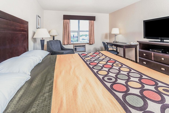 Room 15 of 18