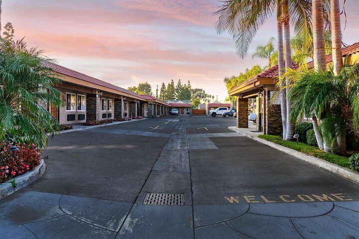 Hotel 7 of 28