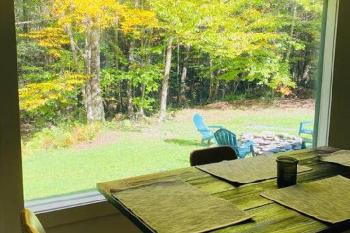 The Cabin at Benton Hollow