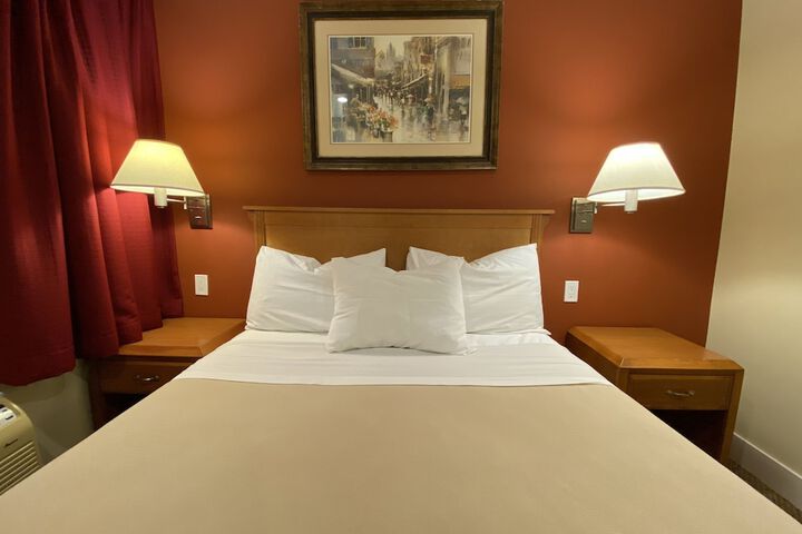 Sahara Courtyard Inn