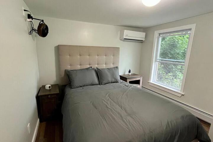 5 Bed 3 bath Apt Near Jiminy Peak Berkshires
