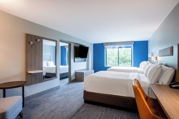 Room 40 of 71