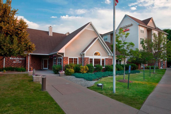 Hotel 2 of 27