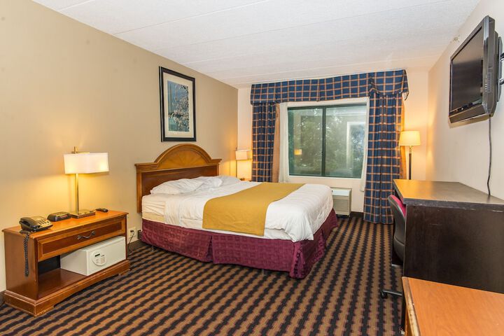 Room 21 of 28