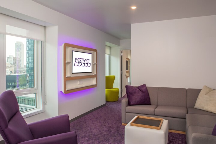 YOTEL Boston