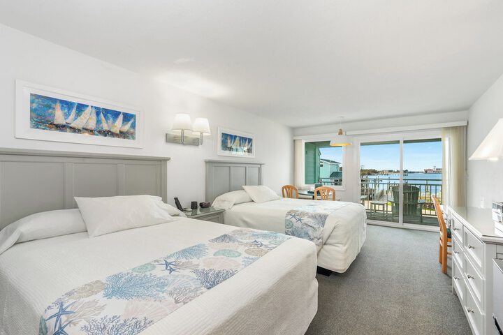 Ocracoke Harbor Inn