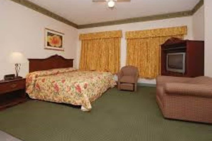 Room 17 of 19