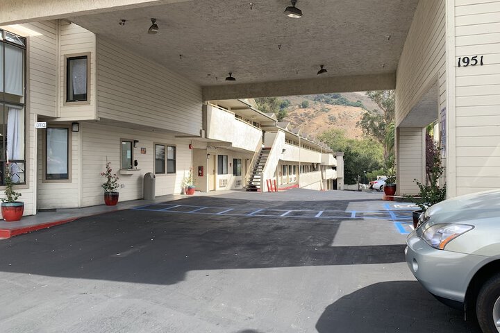 Hotel 2 of 30
