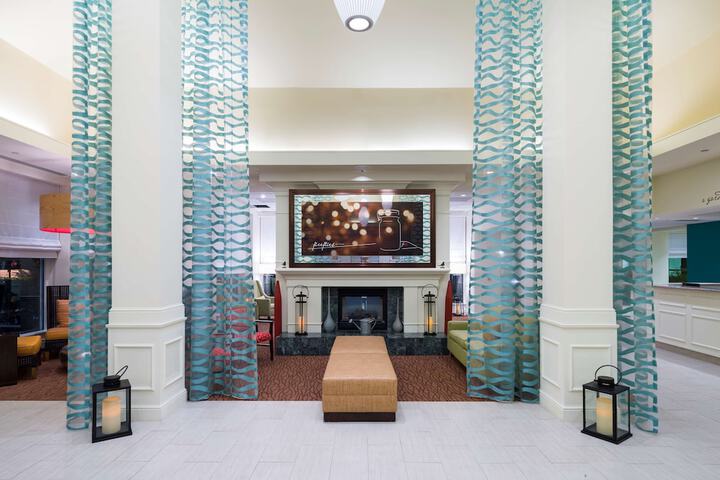 Hilton Garden Inn Edison / Raritan Center
