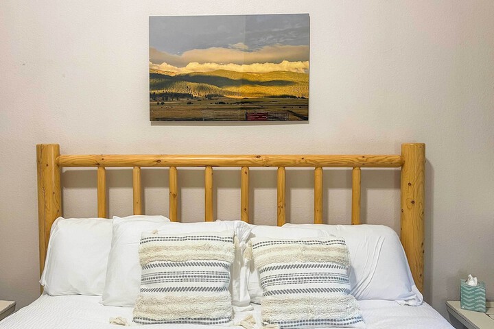 Beautiful Mccall Cabin: Perfect for Families!