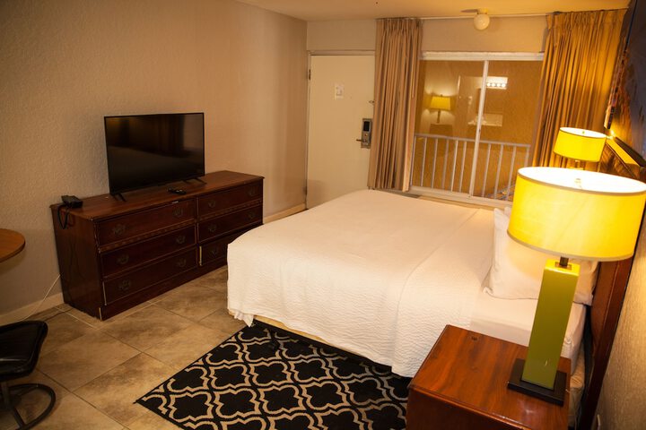Room 43 of 85