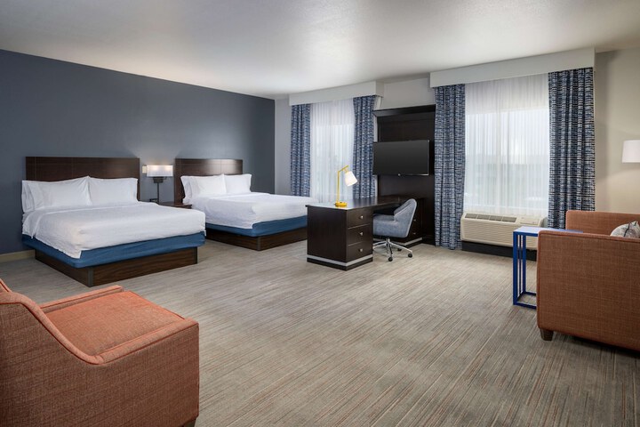 Room 14 of 36