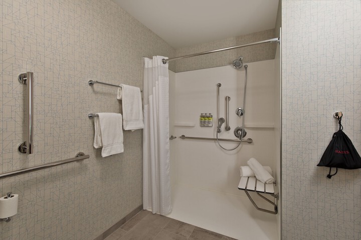 Room 19 of 34