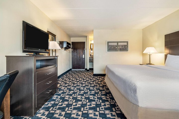 Baymont by Wyndham Bloomington MSP Airport