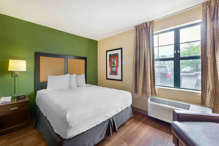 Room 17 of 29