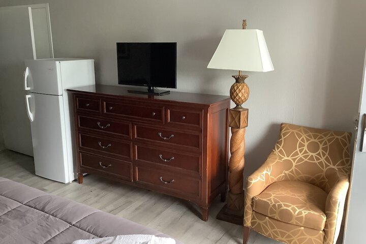 Room 12 of 15
