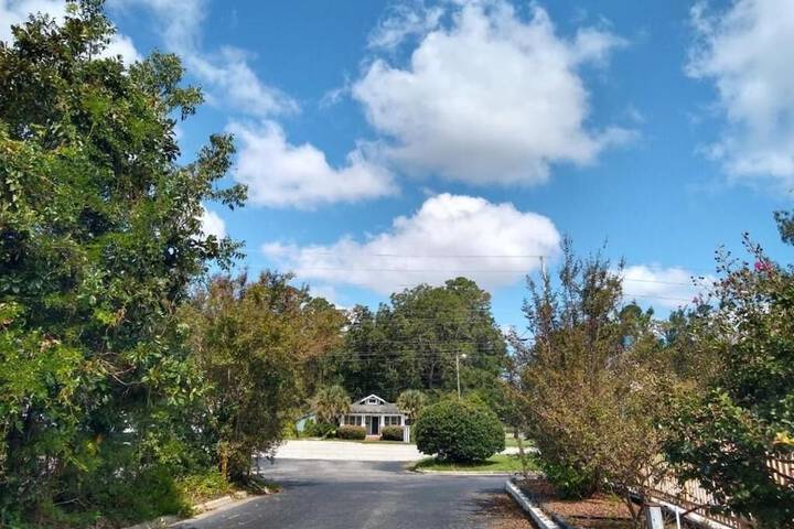 Property Grounds 18 of 24