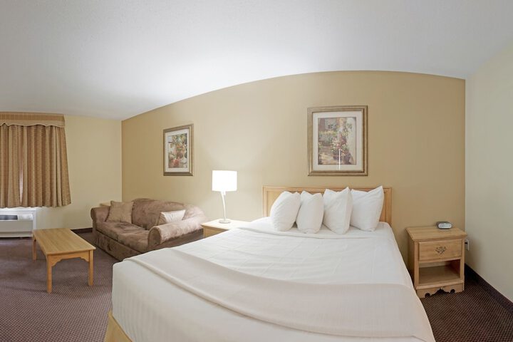 Room 17 of 47