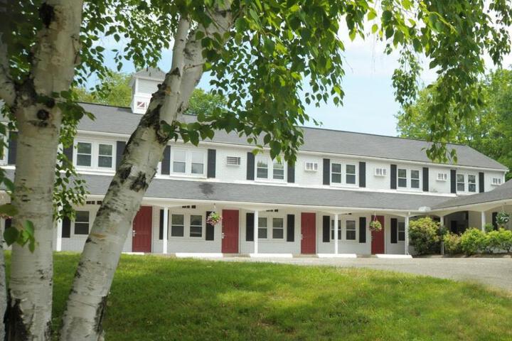 University Lodge