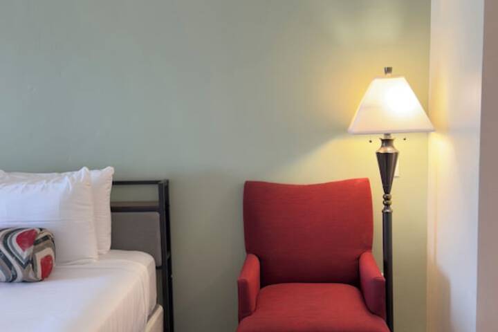 Room 22 of 39