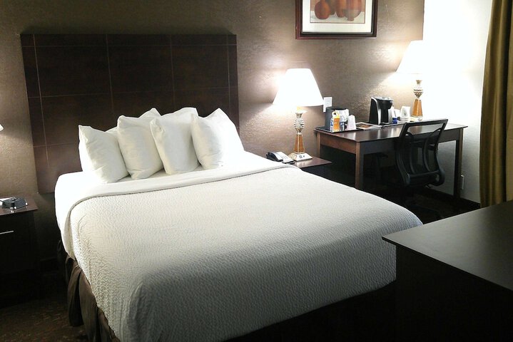 Room 26 of 32