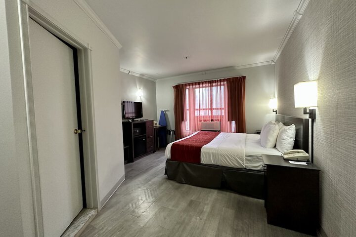 Room 44 of 49