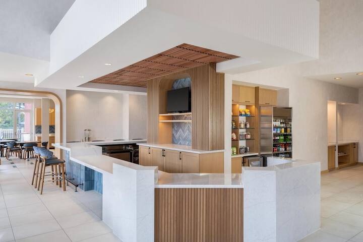 Hyatt Place Fort Myers Estero