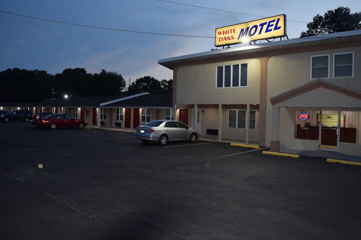 White Oaks Motel Pennsville / Carneys Point
