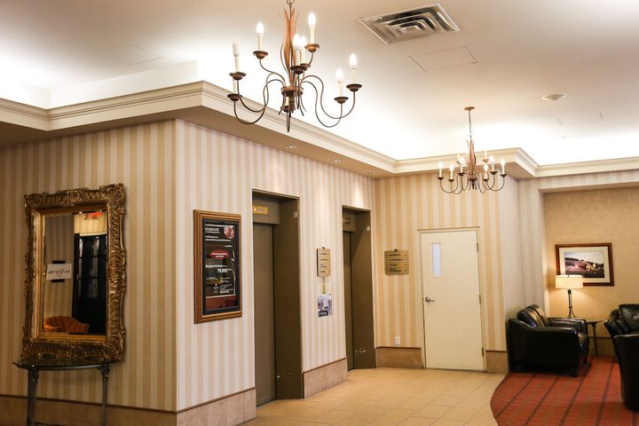 Hotel Interior 6 of 33