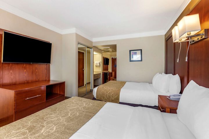 Room 14 of 30
