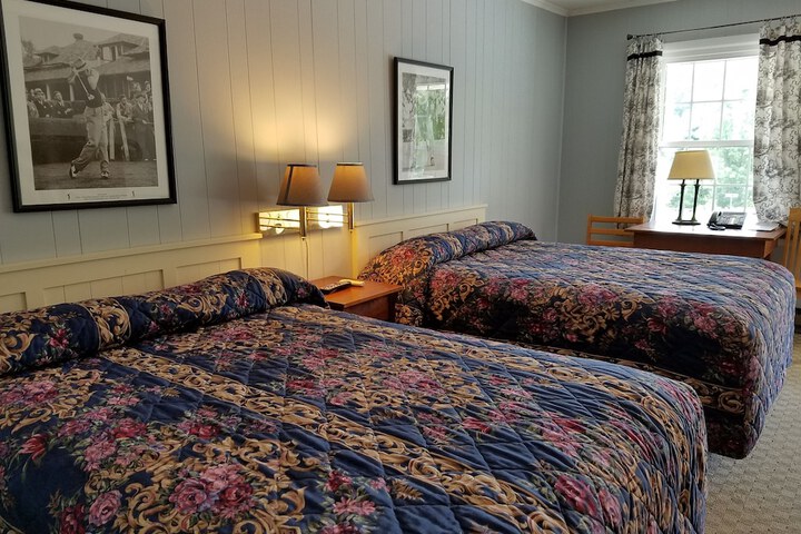 Room 44 of 75